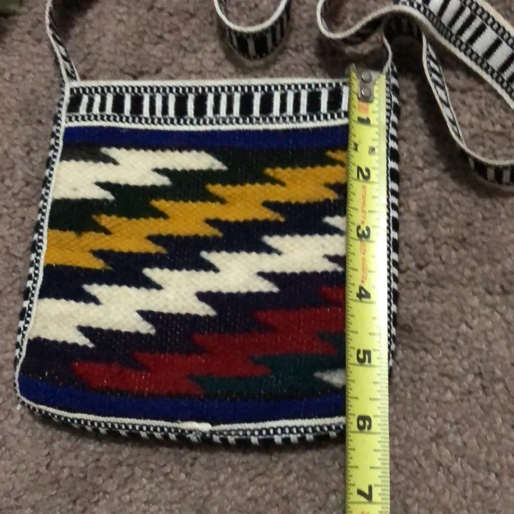 Vintage Guatemalan Woven Wool Bag-Zip Top-EUC-Crossbody Style